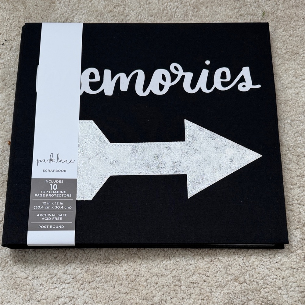 Park Lane Black Photo Album with White Arrow